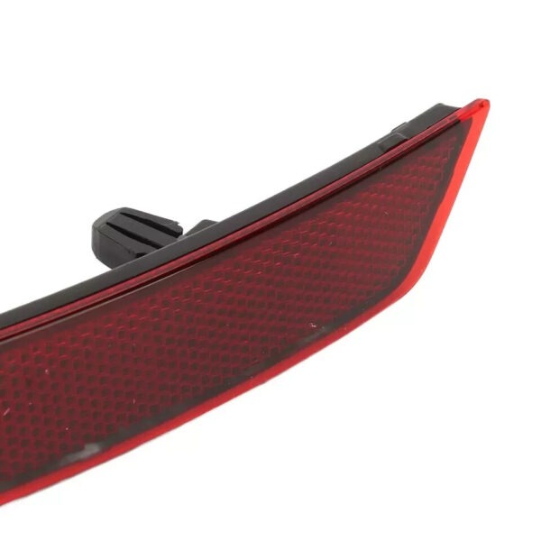 Skoda Superb III Red Rear Bumper Reflector Cover Right 2015 Onword 3V5945106 - Image 2
